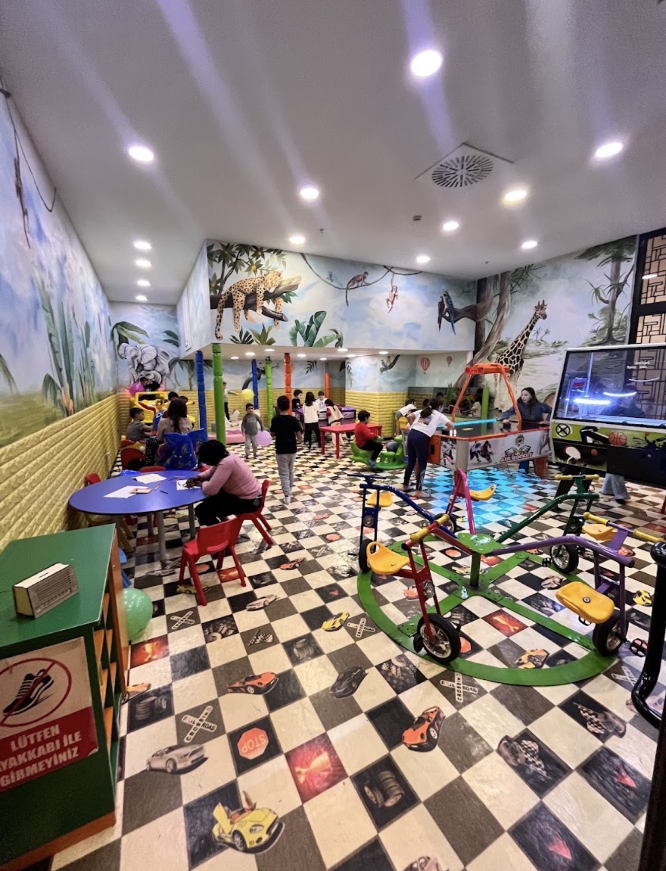 Kaşıbeyaz Ataşehir Watergarden mekân fotoğrafı