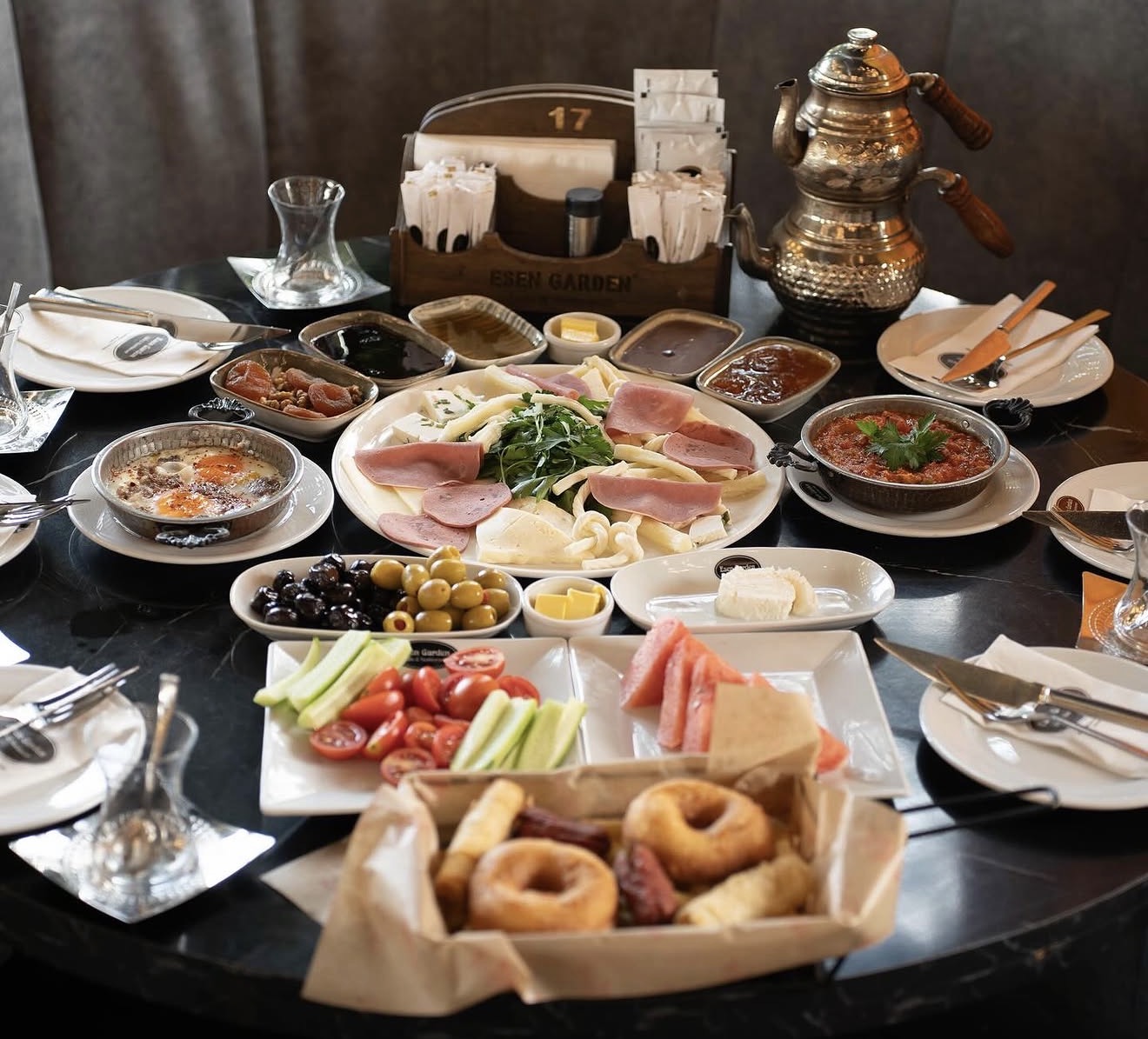 Esen Garden Cafe Restaurant mekân fotoğrafı